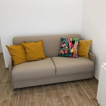Karol Сasa de vacaciones Pozzallo